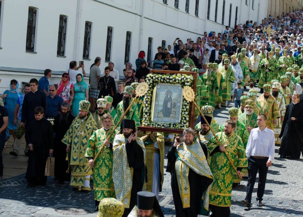 В Киево-Печерской лавре тысячи верущих почтили память преподобного Антония Печерского
